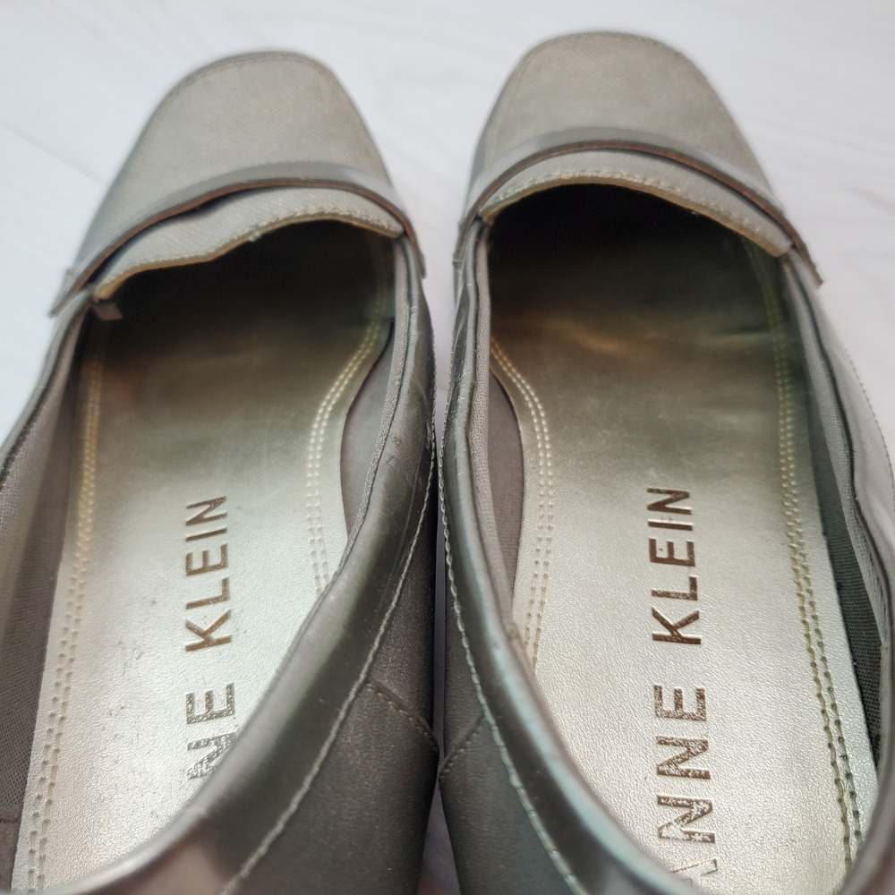 Anne Klein AK Flex Women's Size 9M Metallic Gold Loafers Dress Shoes - Picture 10 of 16